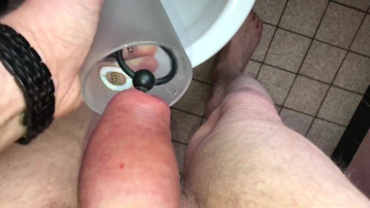 Cock Ring sounding piss pee in Glas with pumped cock