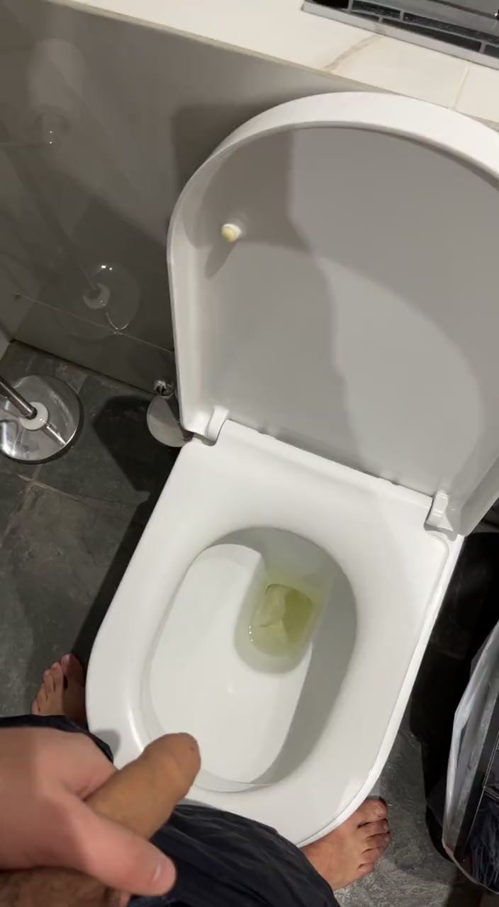 cute brit boy piss in the toilet