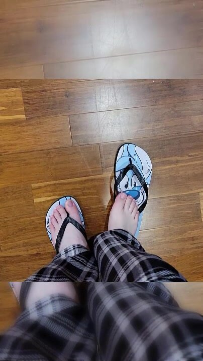 Flip Flop Try On