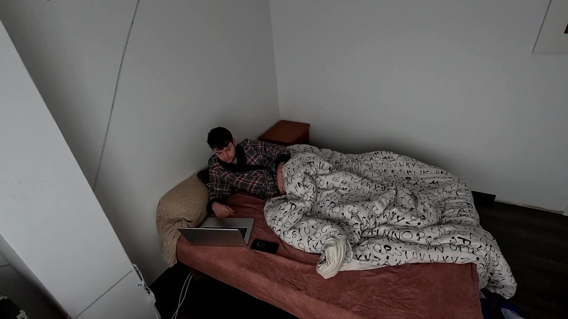 Unknown Guy Wanking 2