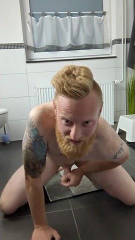 German str8 guy milks his cock