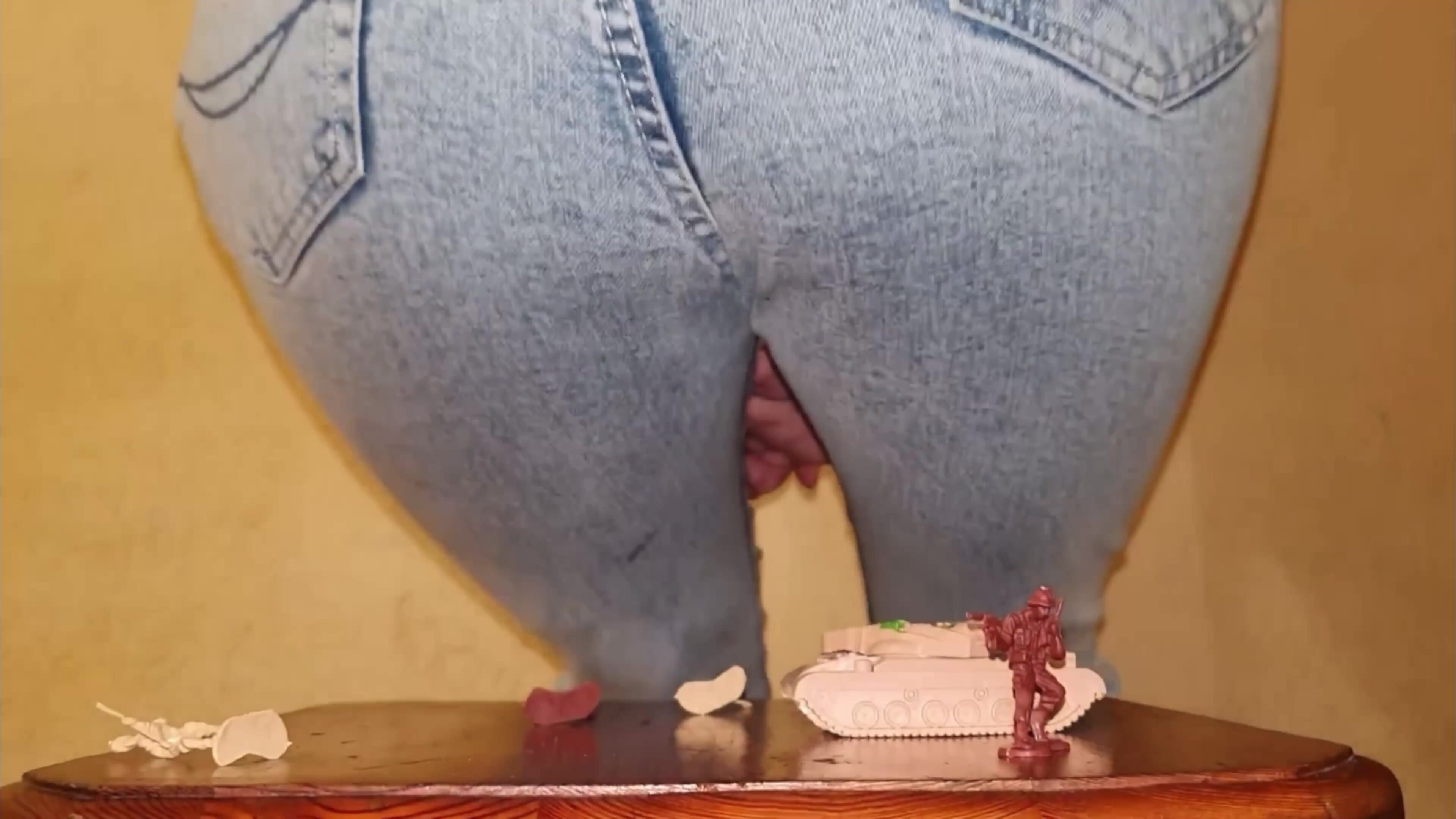 Buttcrush: buttcrush army - ThisVid.com
