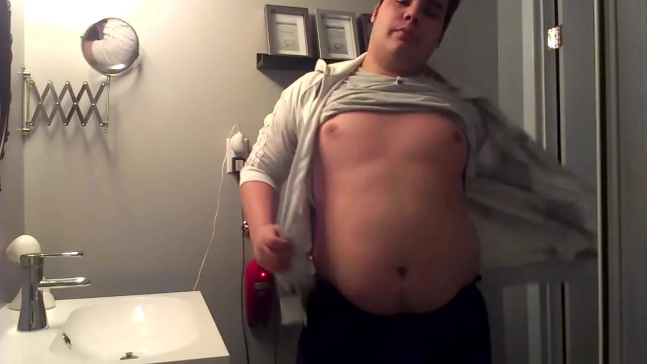 Sexy man: BELLY PLAY - video 4 - ThisVid.com