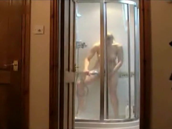 Wife spied orgasm in shower with head
