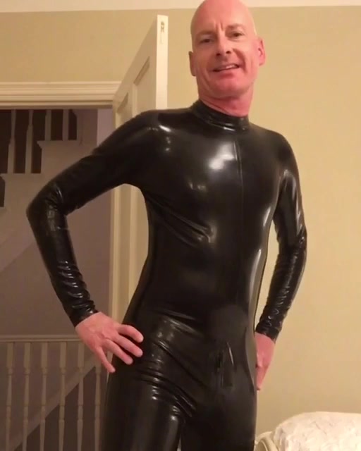 perfect fitting rubber suit