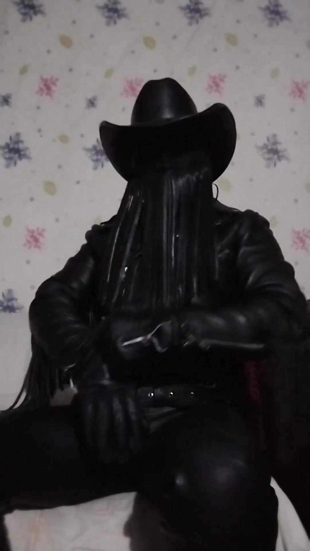 LEATHER FOR COWBOY MALE