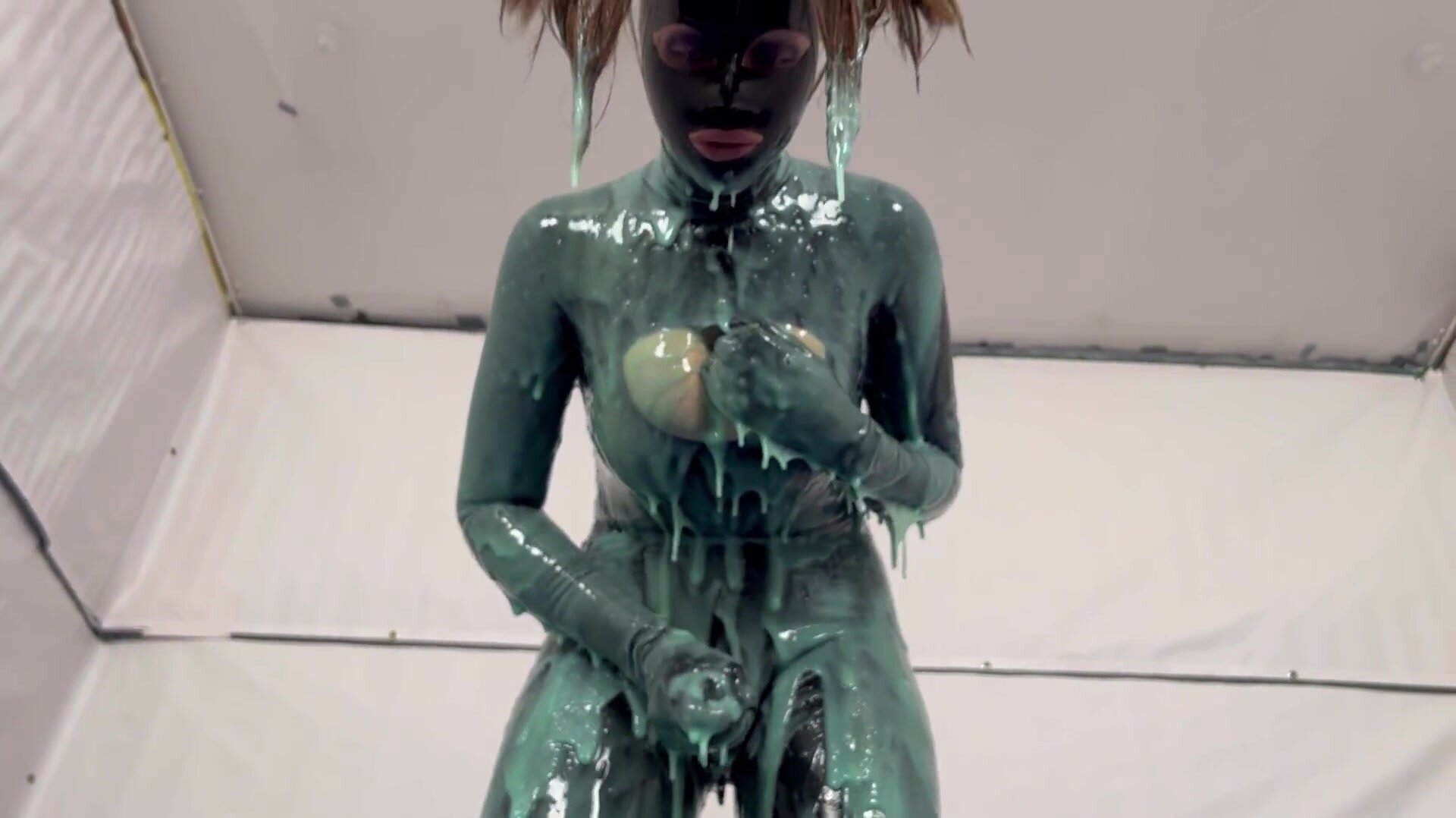 Gunge bath