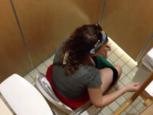 Foreigners using Asian toilets #12