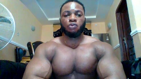 Nigerian IronHunk muscle bodybuilder pec bounce