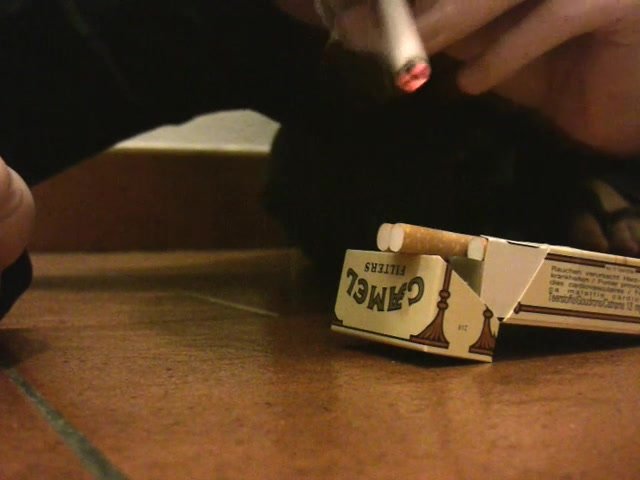 Smoking in flip flops