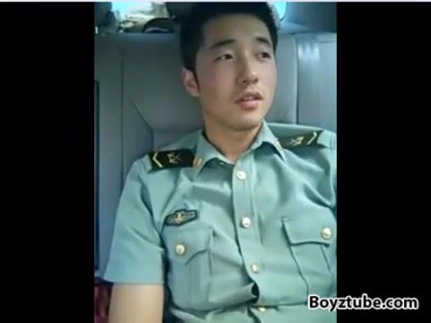 chinese soldier cum in plastic bag(no sound)