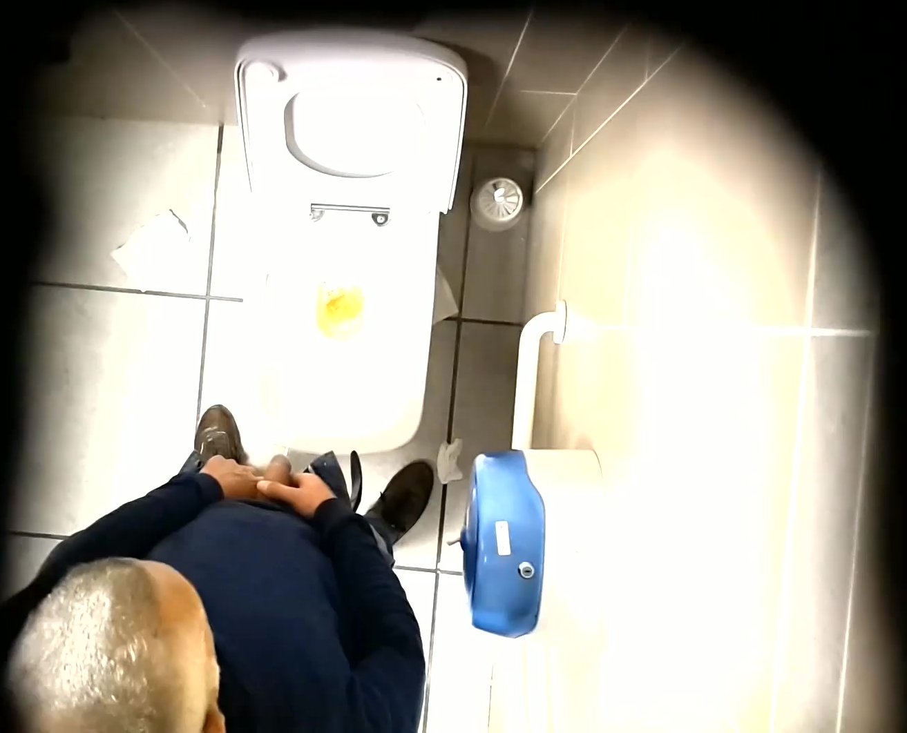 Spy voyeur restroom TCC 31