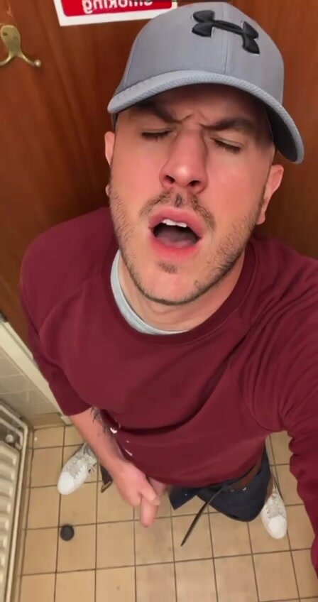 Moaning fag