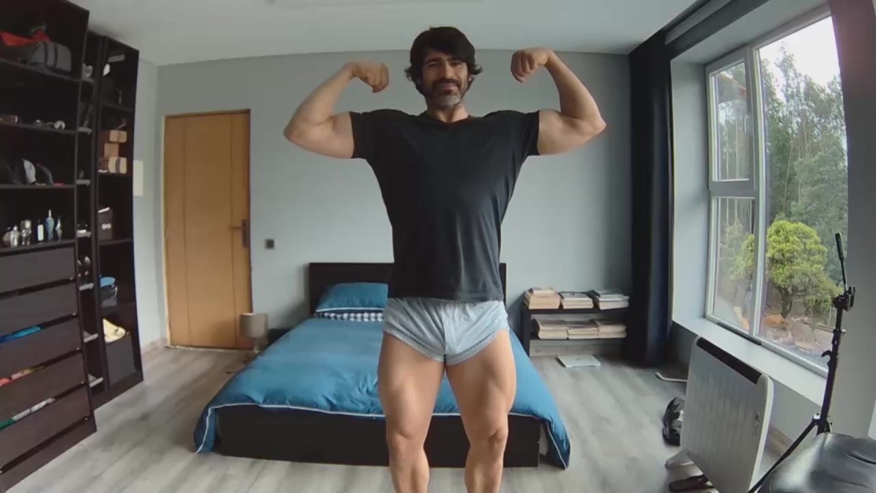 Video: Sexy Latin Daddy - video 2 - ThisVid.com