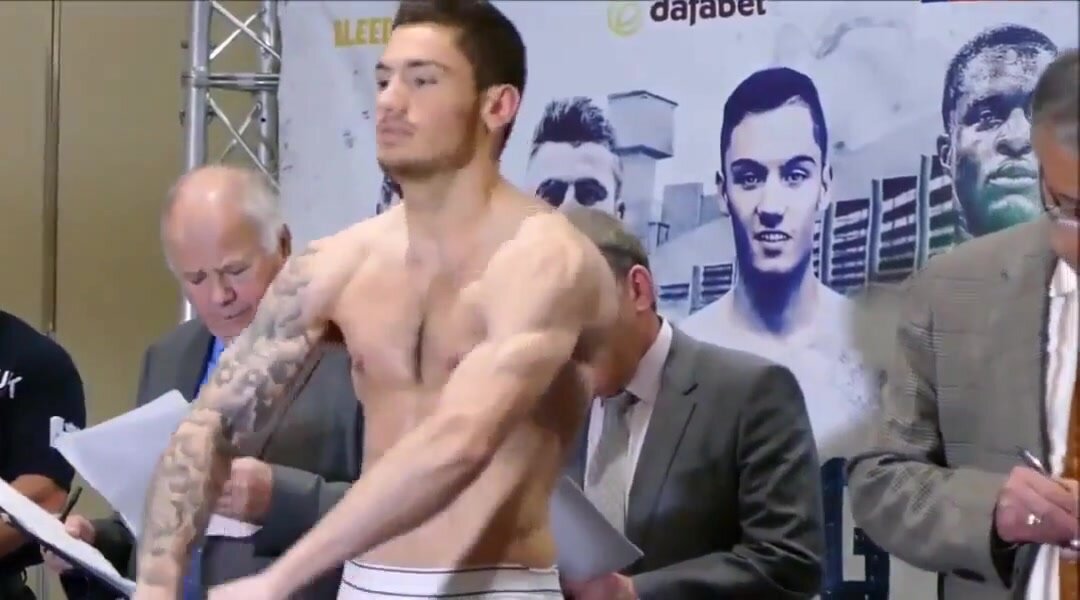 Cock flash at the weigh-in