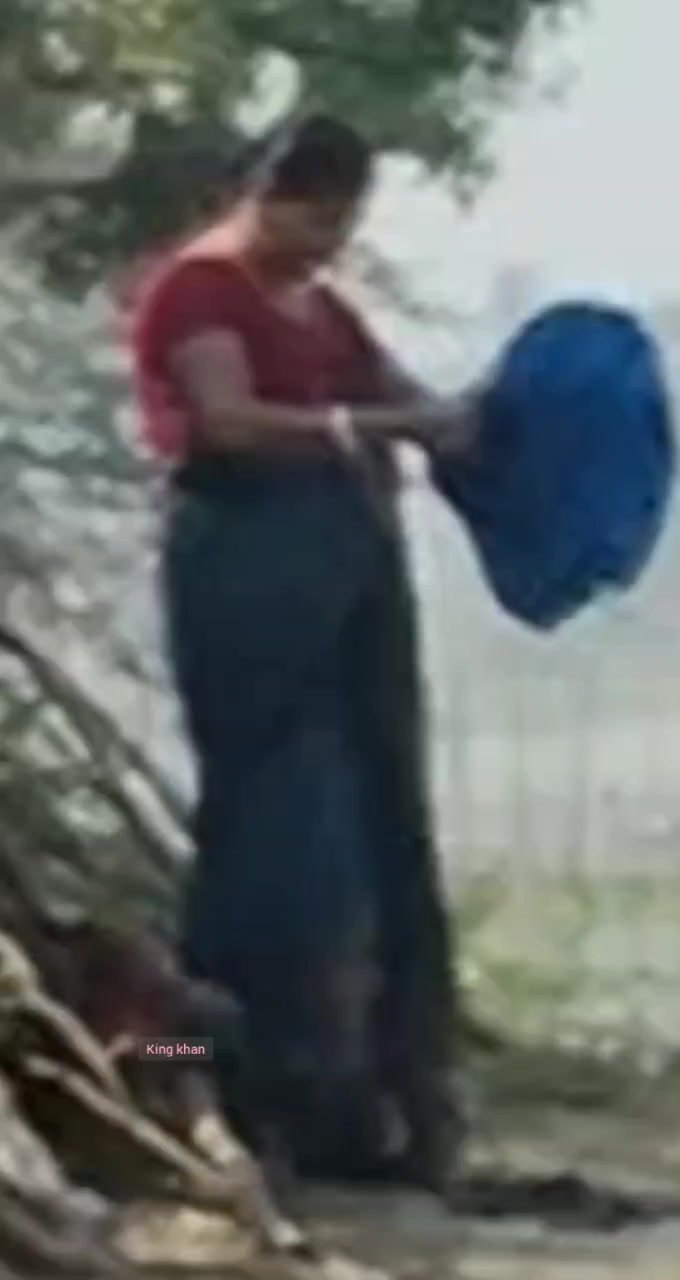 Bengali boudi dress change video