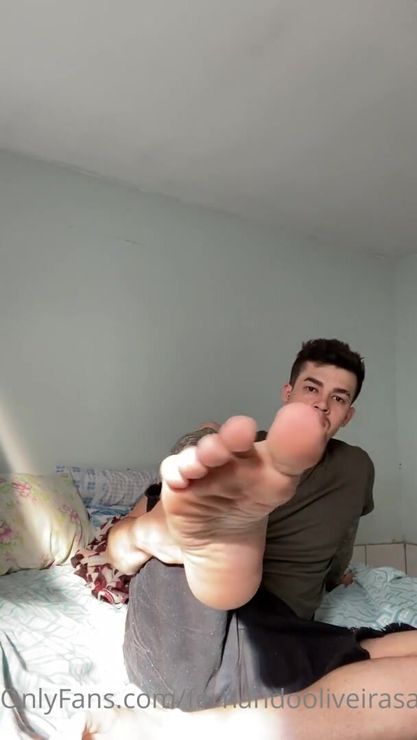 Fer's feet - video 2