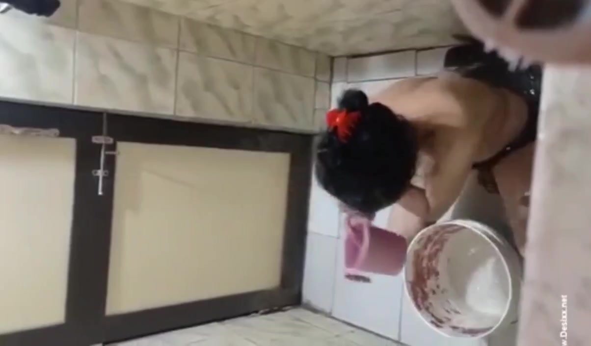 Hairy pussy girl bathing