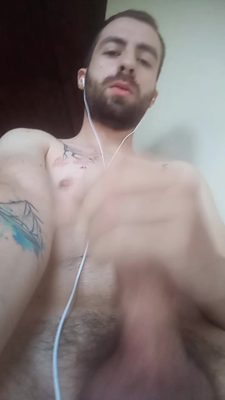 Tattoo beard guy jerks naked