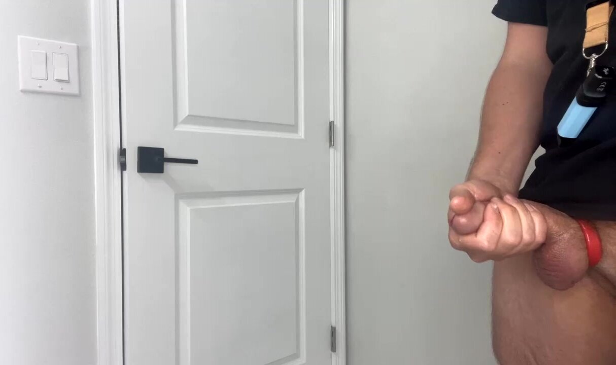 Cumming At His Friend\