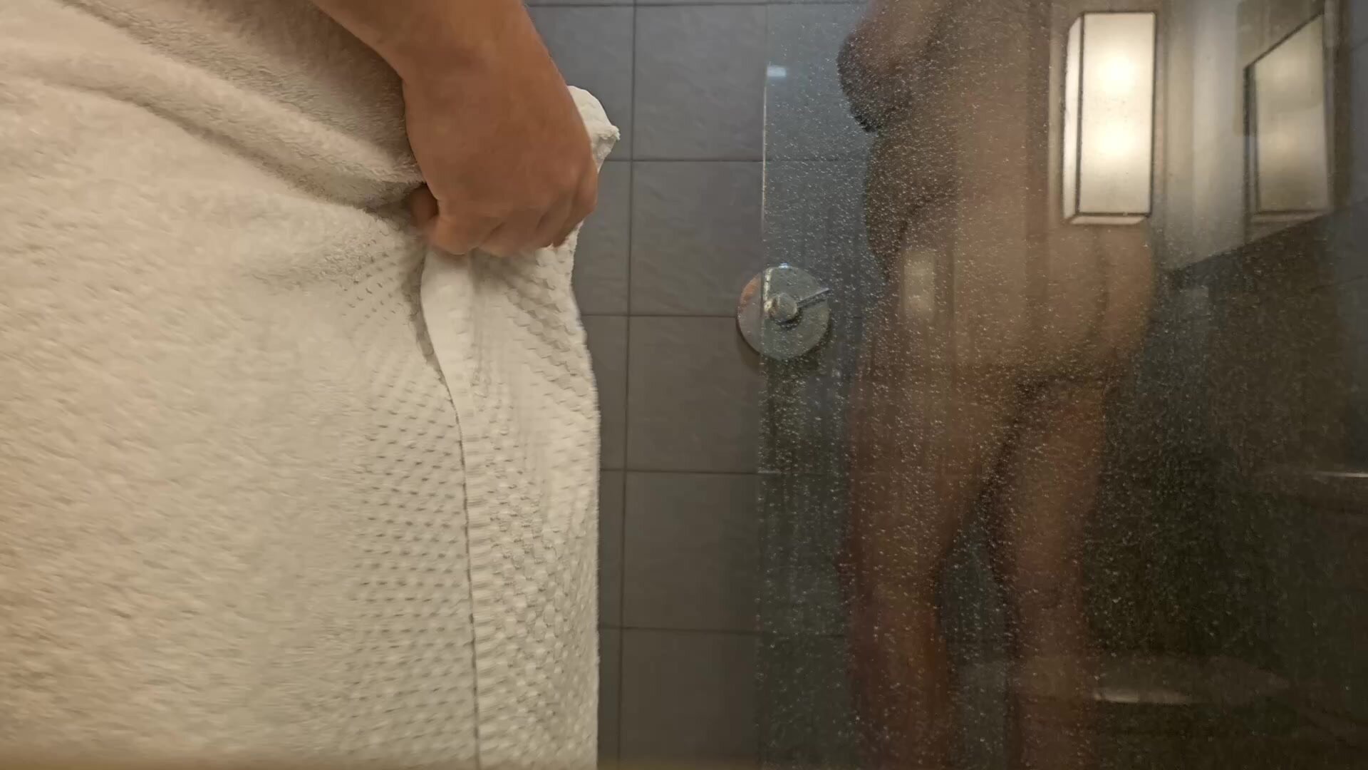 CAUGHT cute daddy in shower