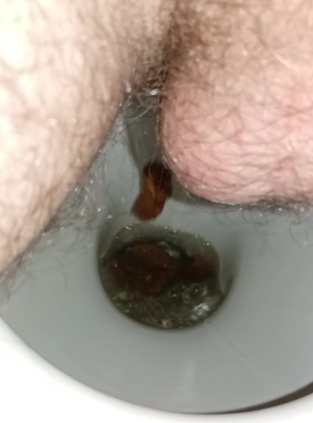 Pooping in public toilet - video 3