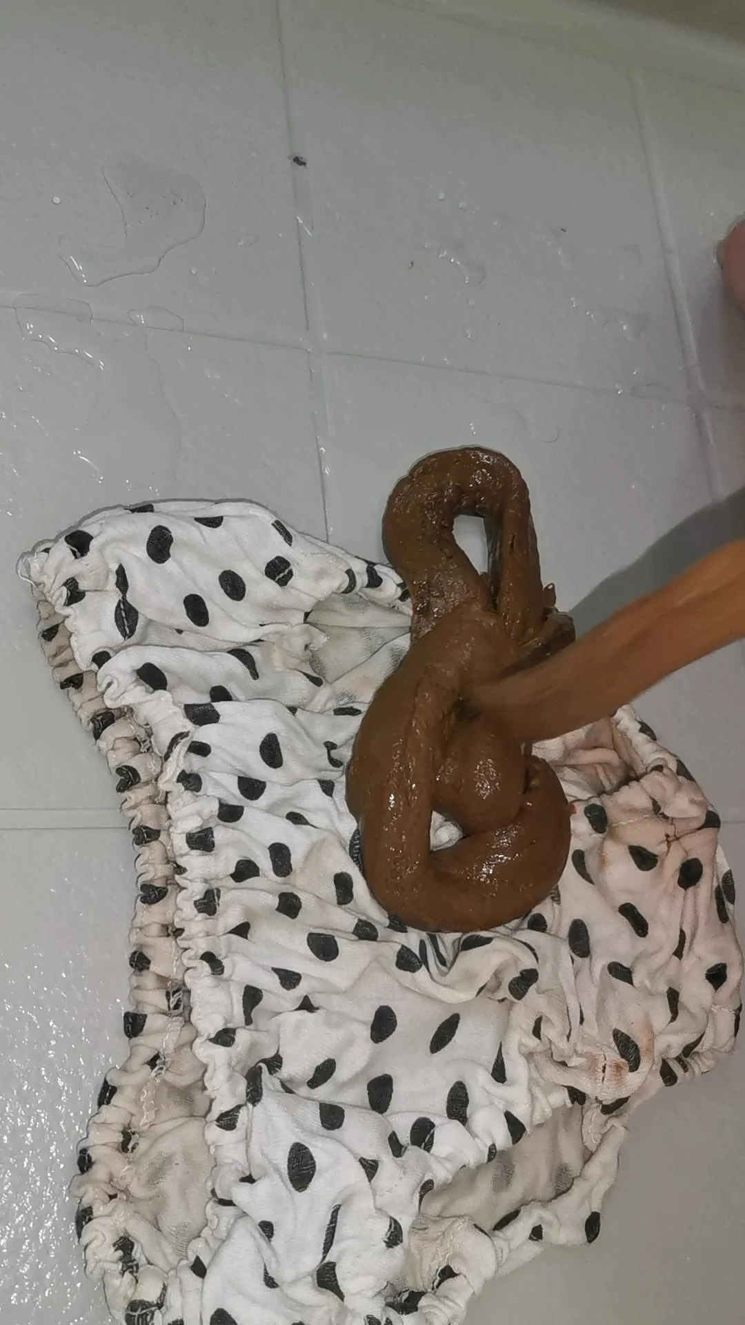 Pantyshit - video 3 - ThisVid.com