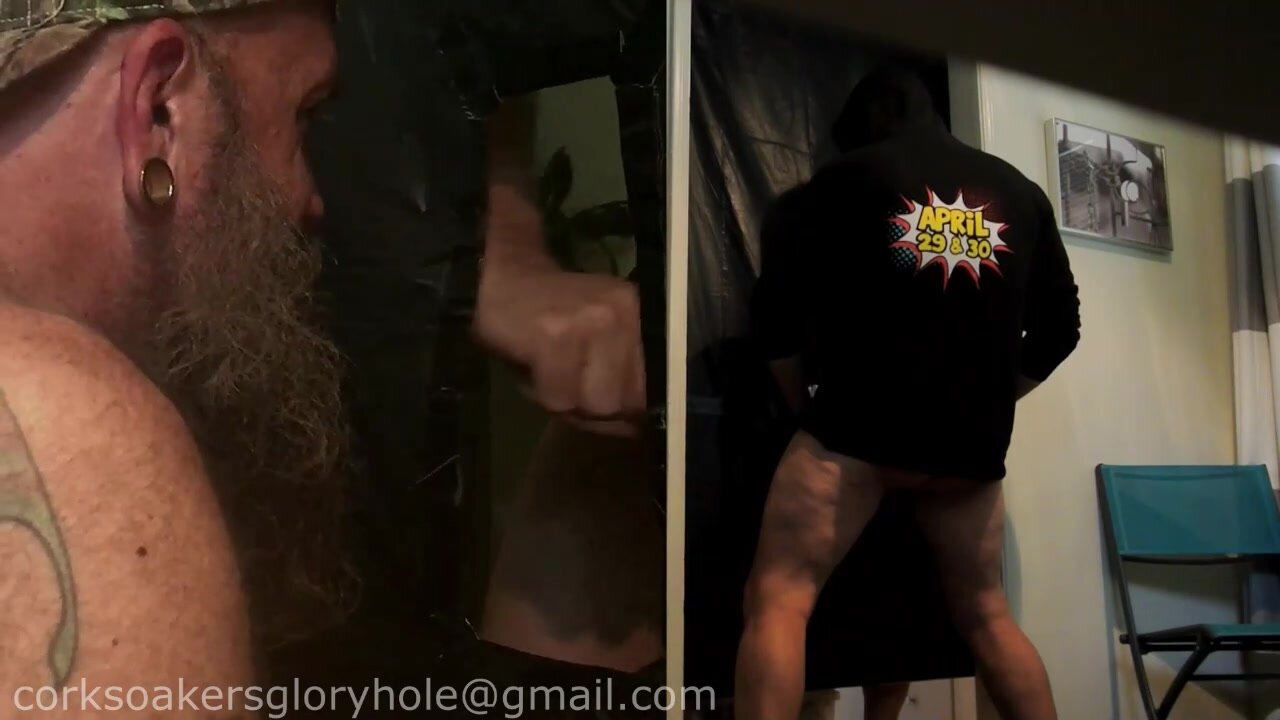 Corksoakers Gloryhole - Hoodie Bear ALL over the place