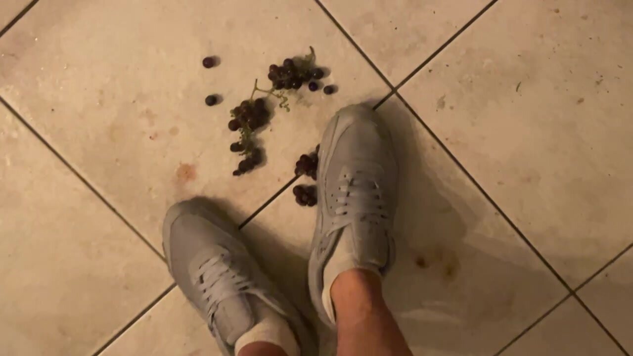 Nike 90´s stomp grapes - video 2
