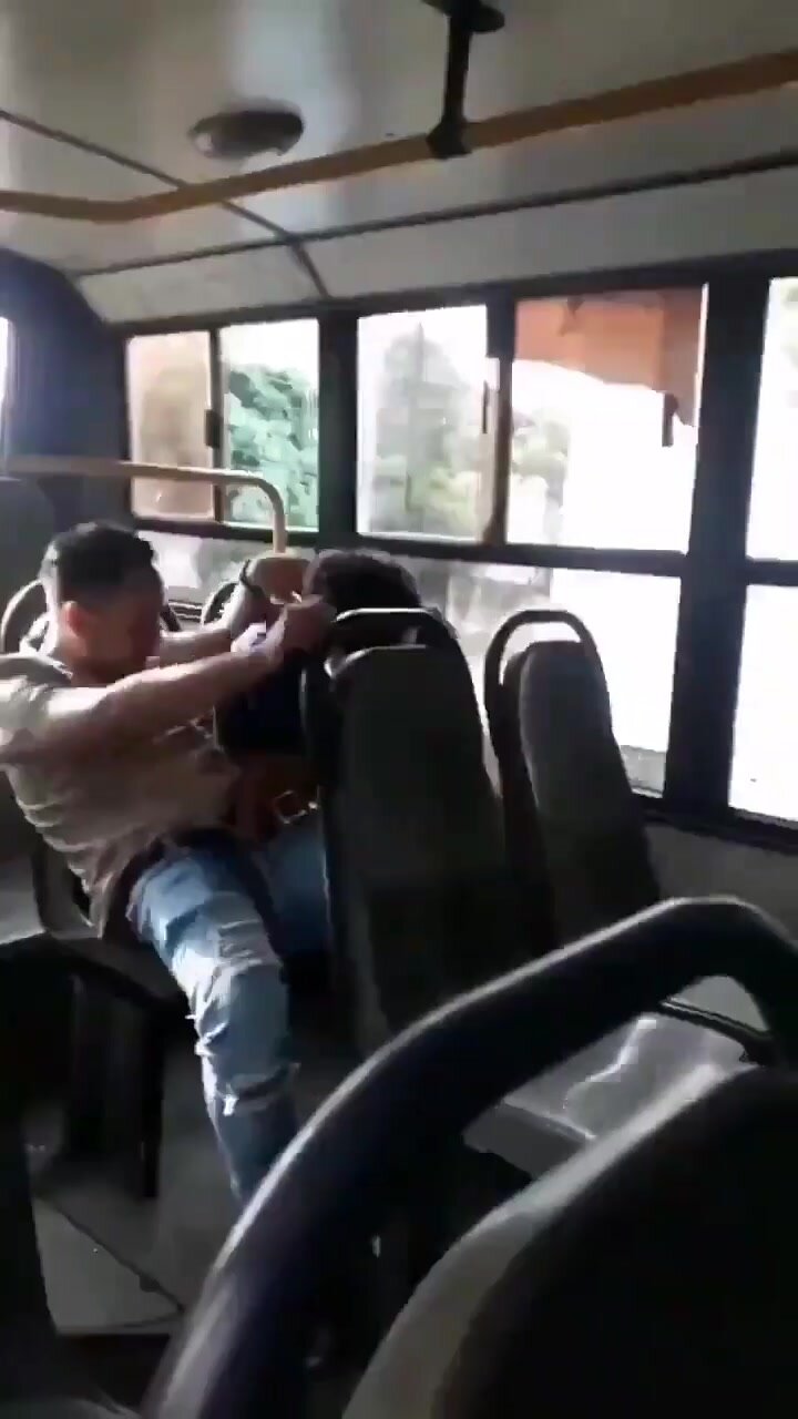 Pompa sul pullman