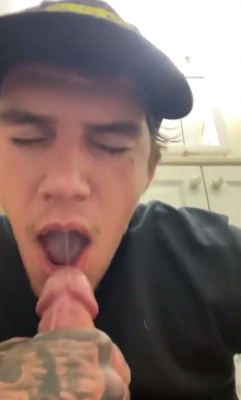 Man Shoots Cum into his own Mouth