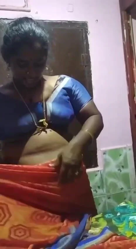 Indian Aunty Dress Change - Indian aunty dress change pussy show - ThisVid.com ä¸­æ–‡