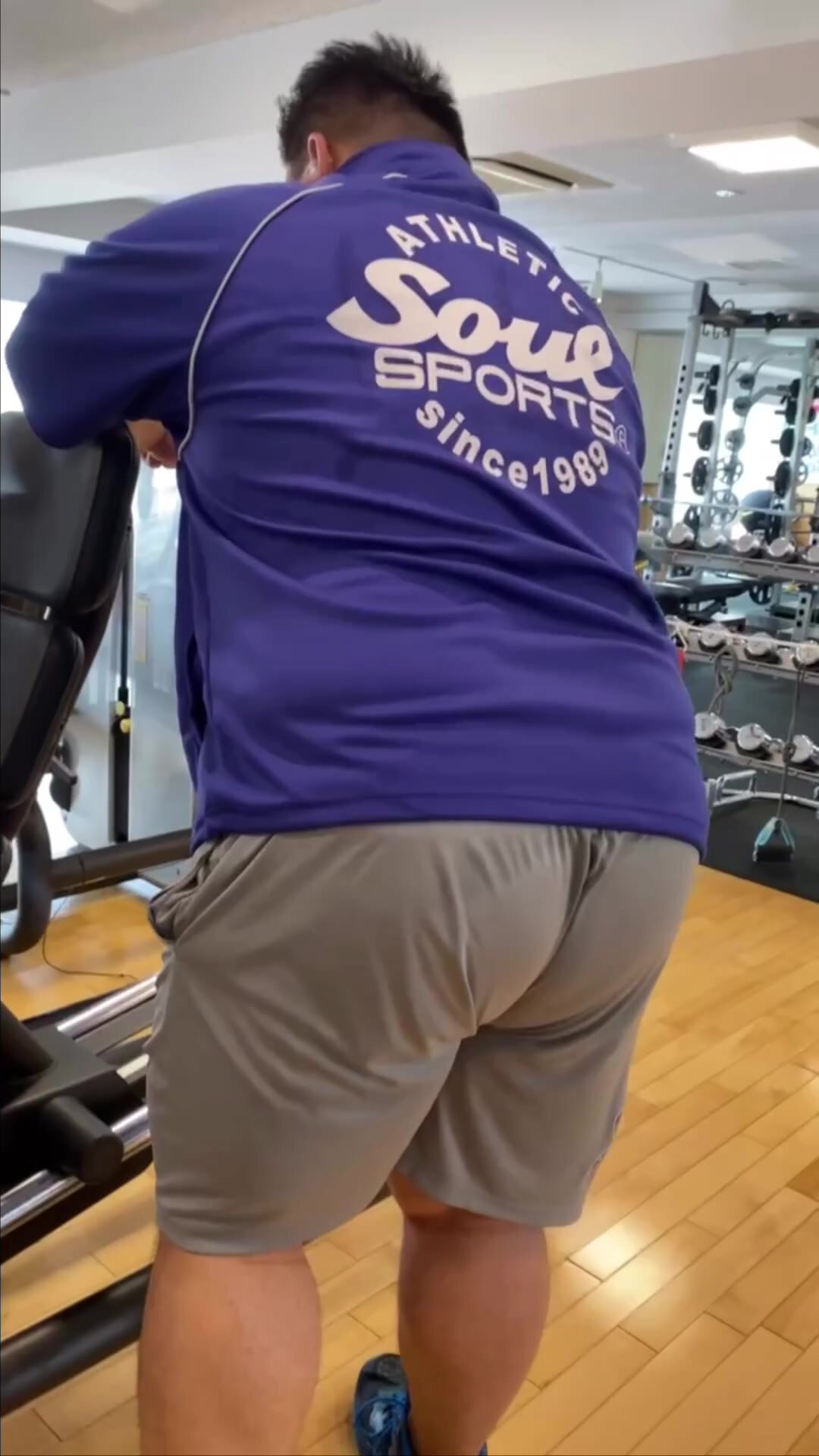 This Japanese with his big ass is driving me crazy