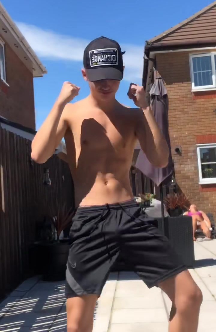 White twink dancing & showing pits