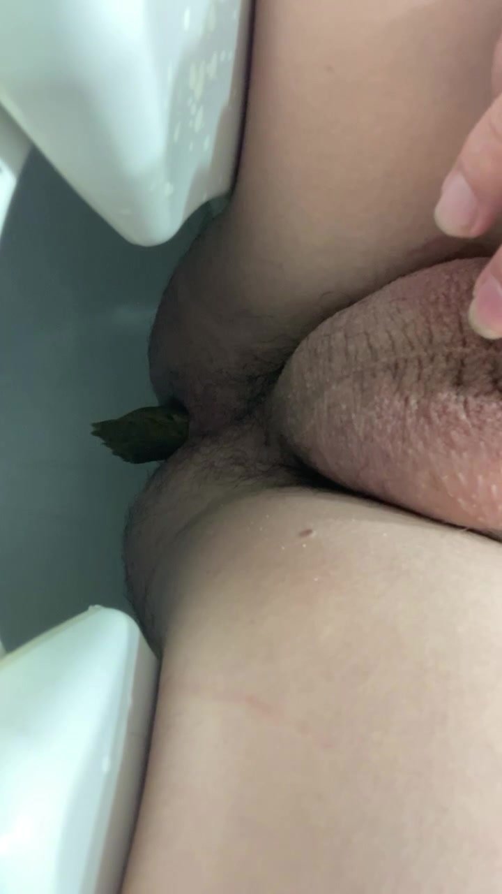 Girls add me to eat my shit