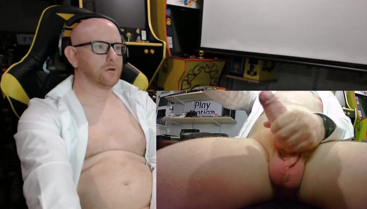 Uncut Ginger Daddy Creamy Cum