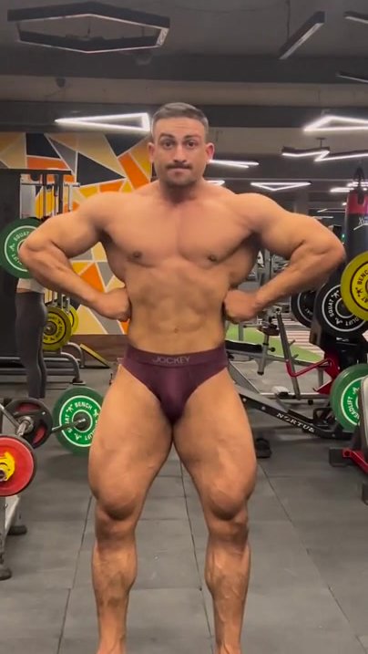 Muscles & Bulges - video 11