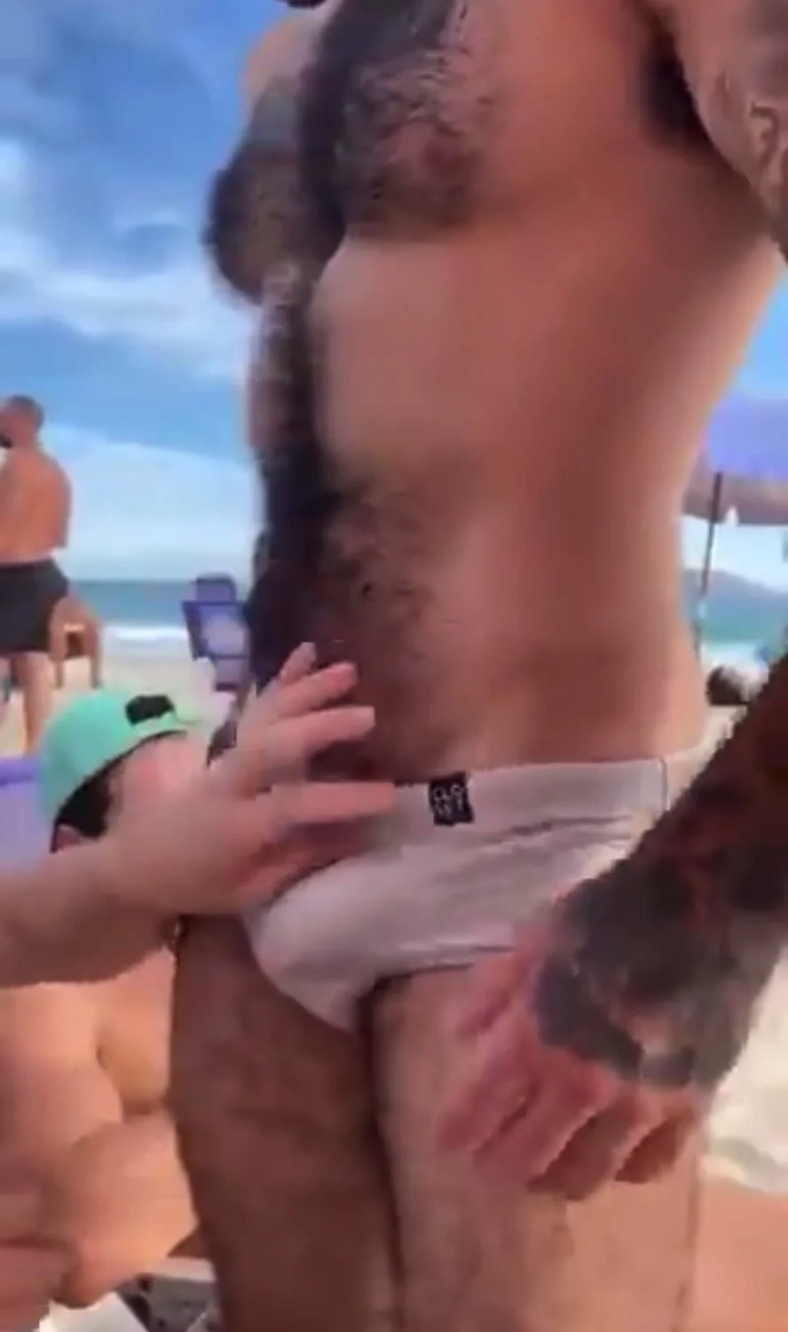 Touching my BF bulge - ThisVid.com