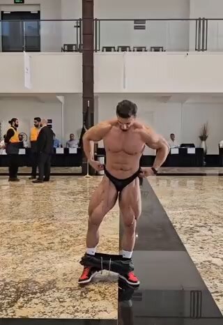 Bodybuilder - video 69