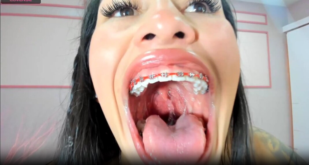 Neraks hot Very big mouth Large Tongue pov inside view