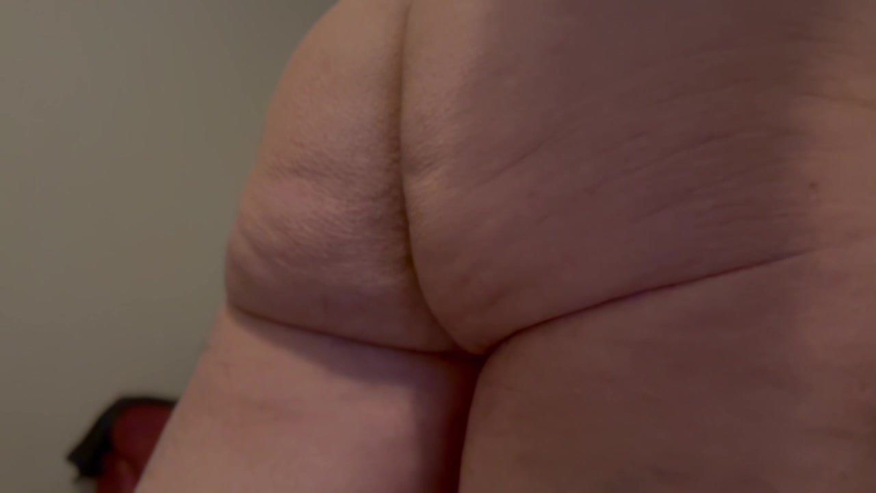 Jiggly Booty Cellulite Ass Clapping Farting Compilation