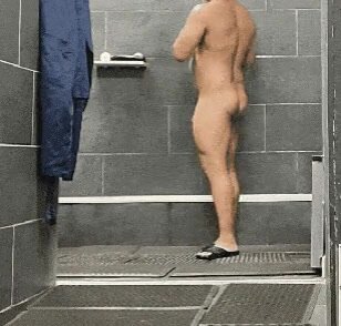 Shaking it in public shower