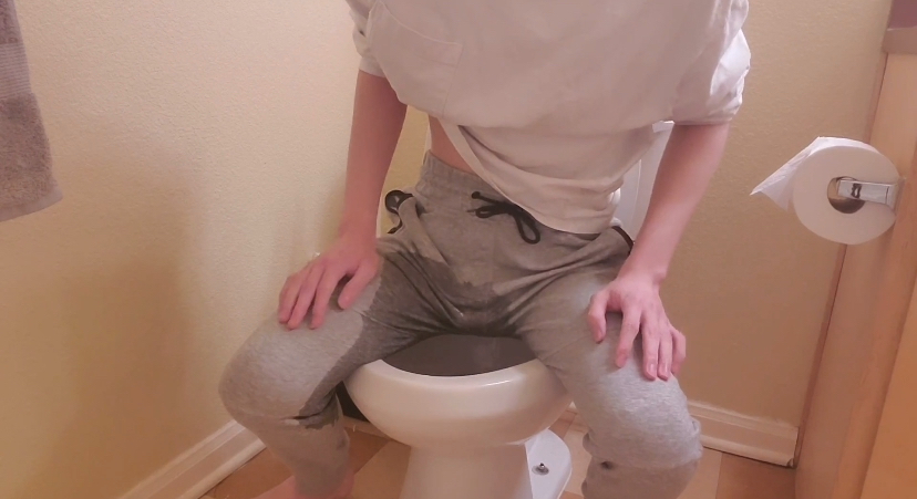Teen boy can’t get his pants untied and wets himself