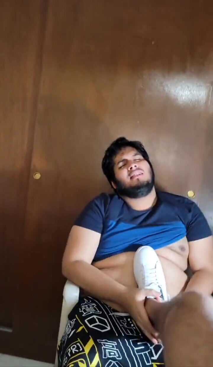 Chubby kicked in belly