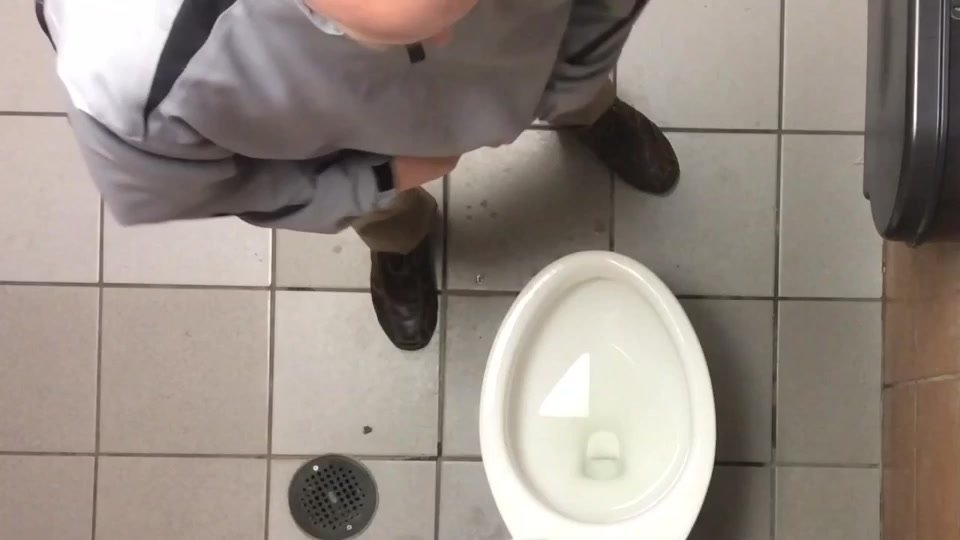 pissing video of men in public toilet 11
