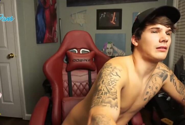 sexy straight twink on cam 27