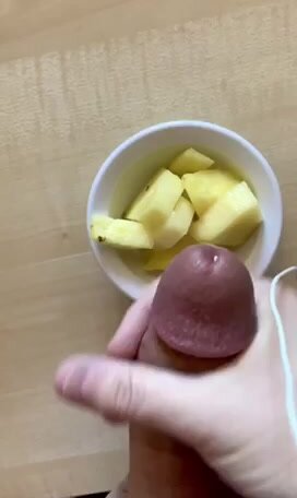Cum on Pineapple