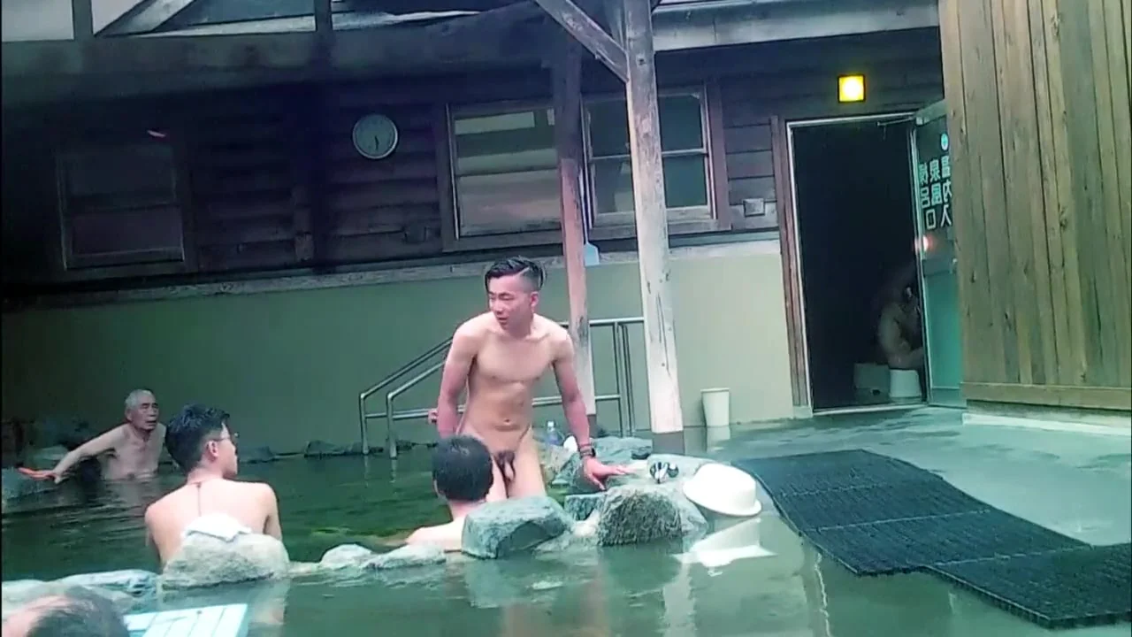 Japanese onsen gay spy