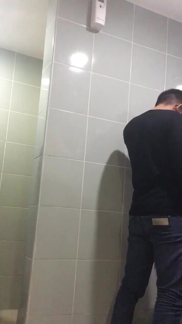 toilet 23