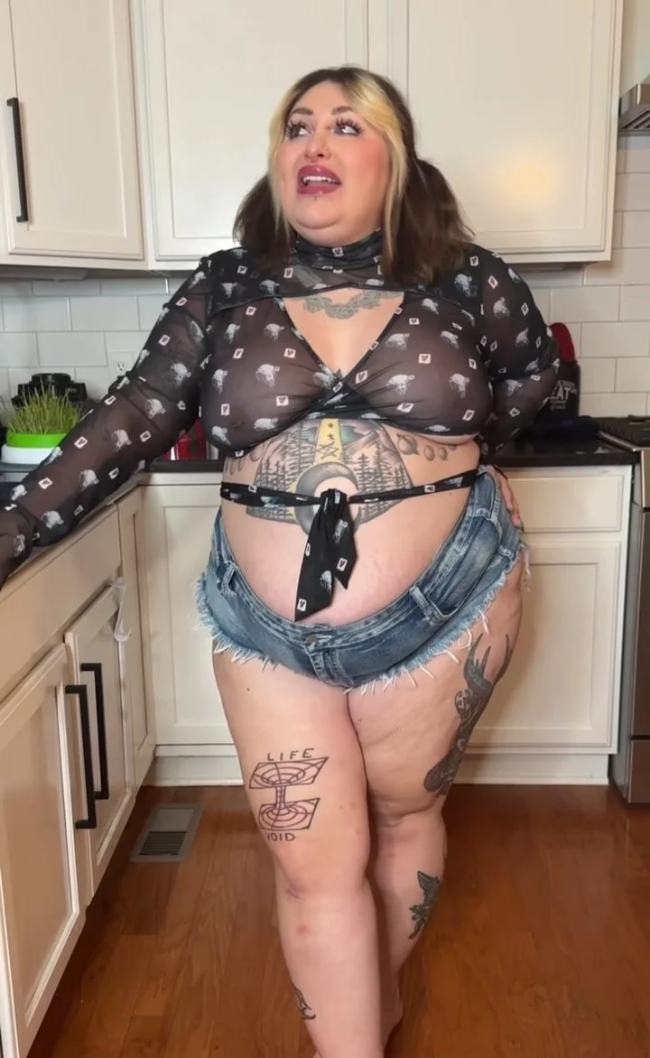 Beautiful BBW belly compilation - ThisVid.com на русском